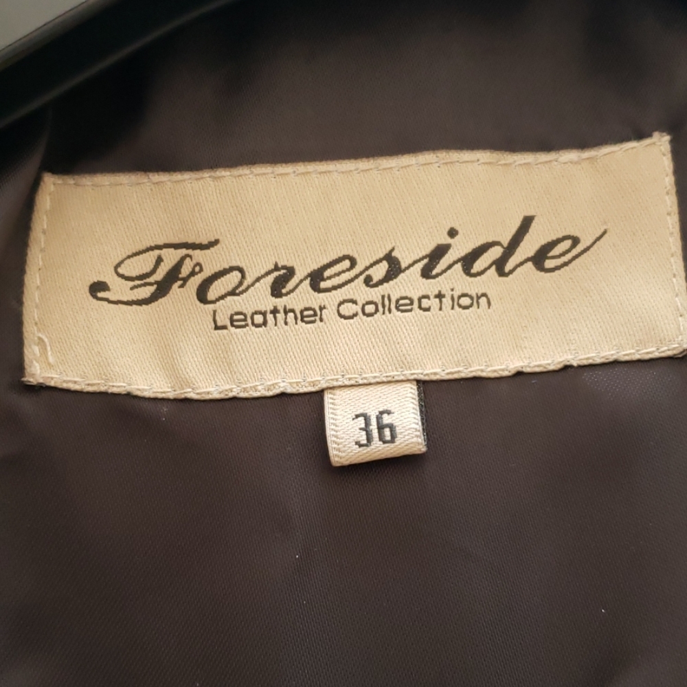 Leather jacket - Picture 3 of 3